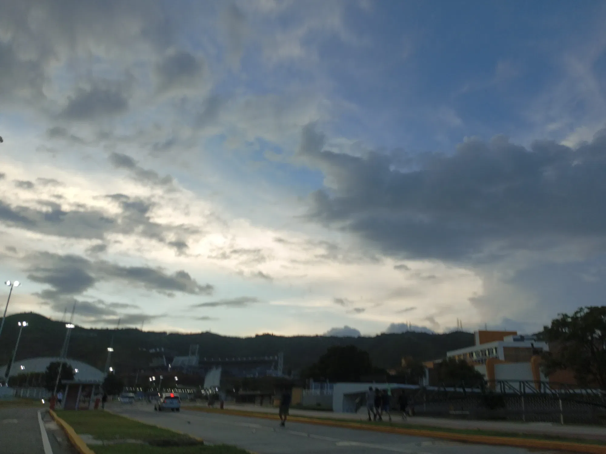 EB2qrJHxaxNNMdbL_IMG_20250808_184055_667.webp
