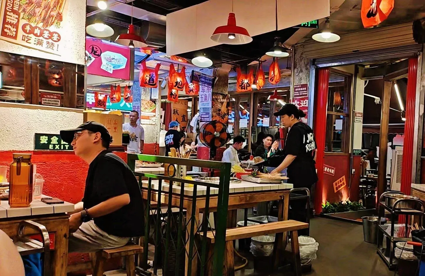 qtLikgKIOznHpzZ7_MEITU_20250613_173849588.webp