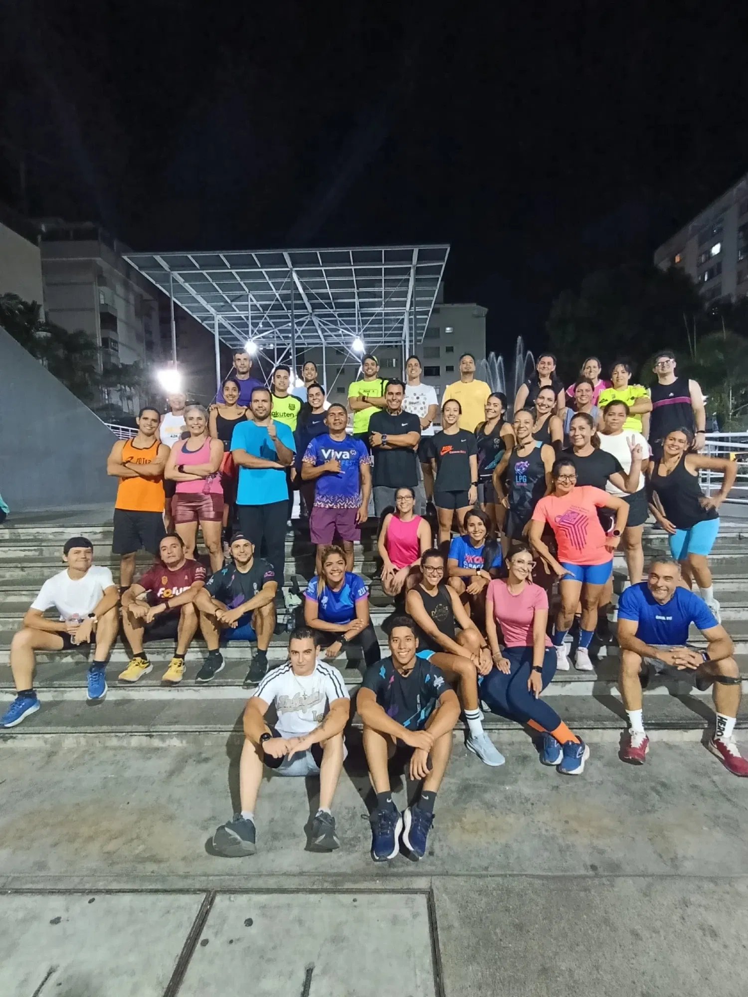 SM9q92F3qJcNHvEq_1000258462.webp
