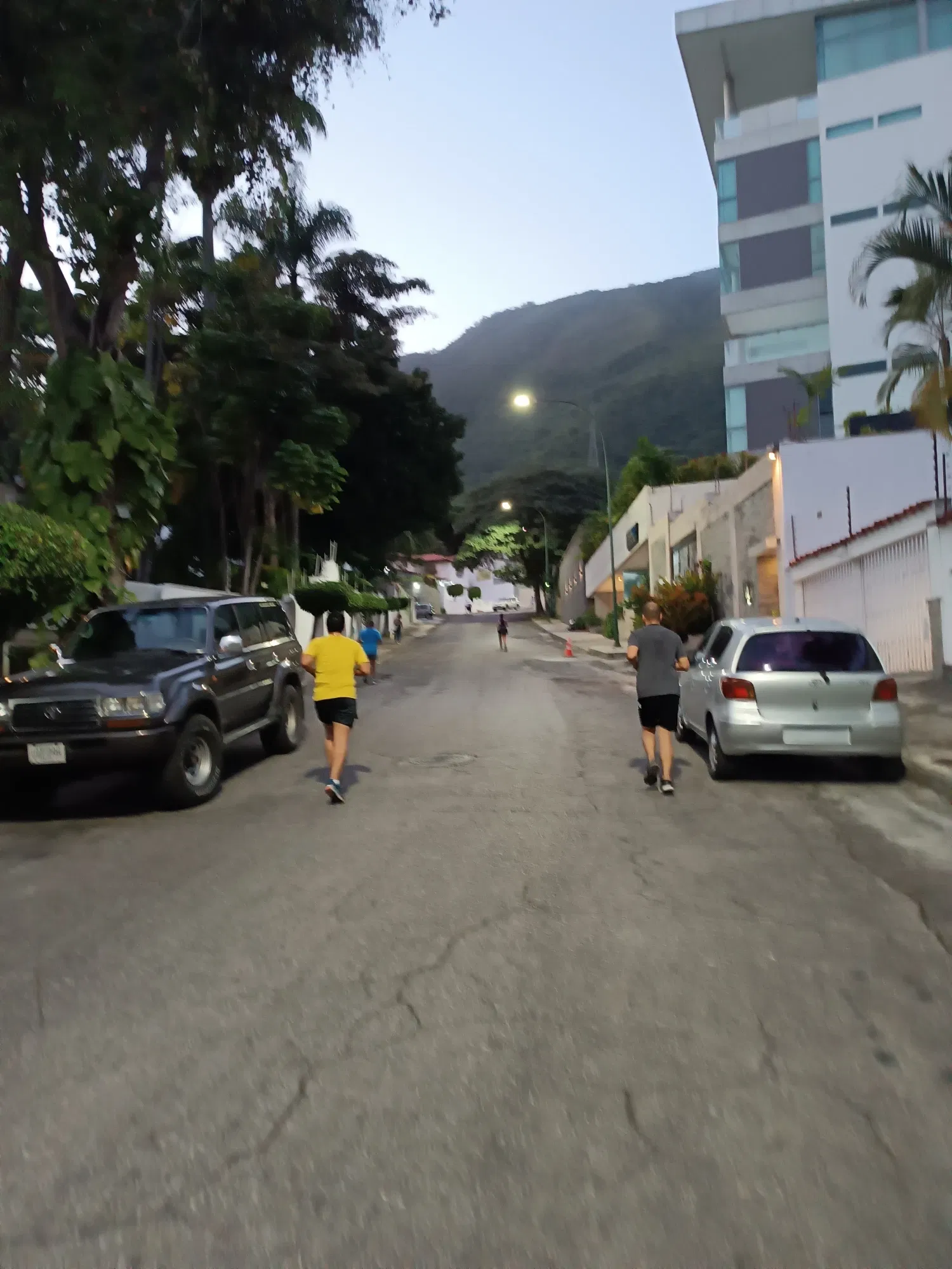 fAx69Rakg1AjuEl4_1000277162.webp