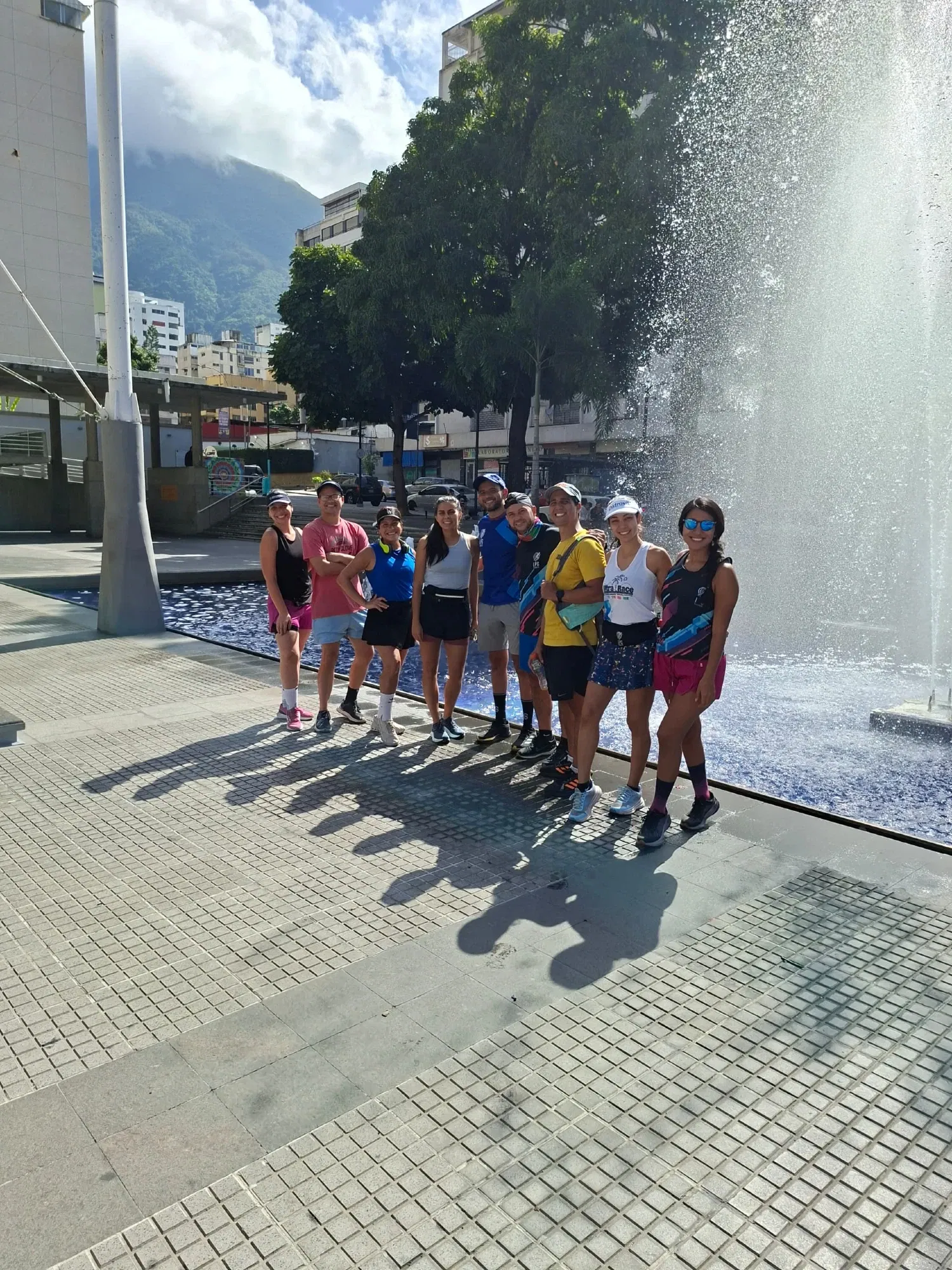 uzVbNrj35uCqcZcu_1000283027.webp