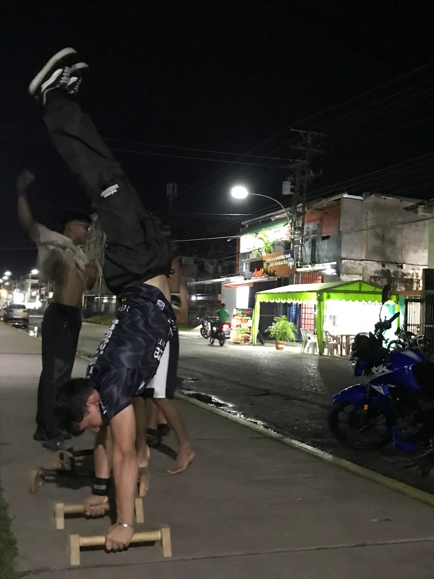 Cy92Q5q9y3c0B1H3_8C5DC658-19C9-47A5-B73D-20D57E711957.png