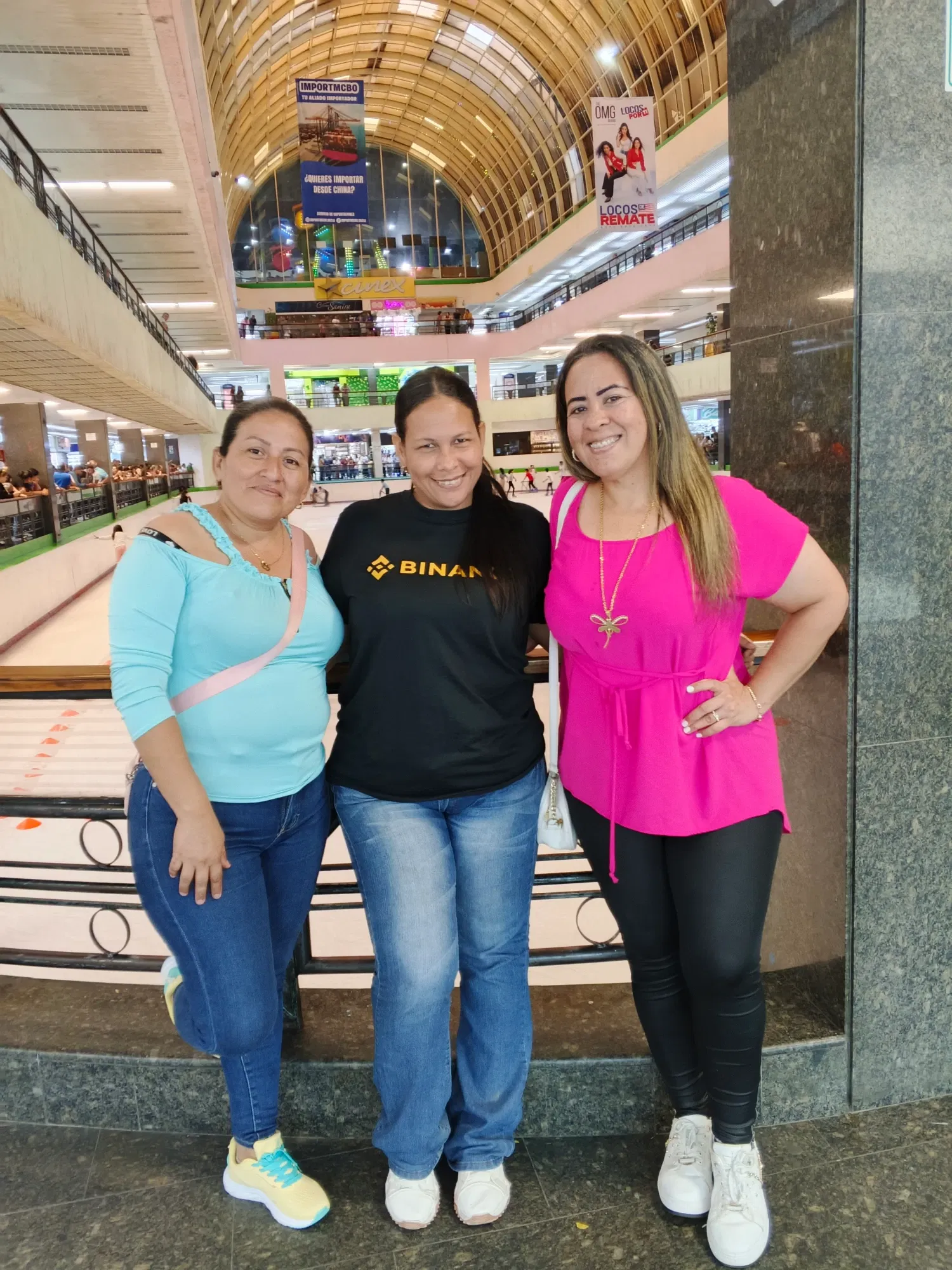 6rMnchMYpR17sup3_1000226175.webp