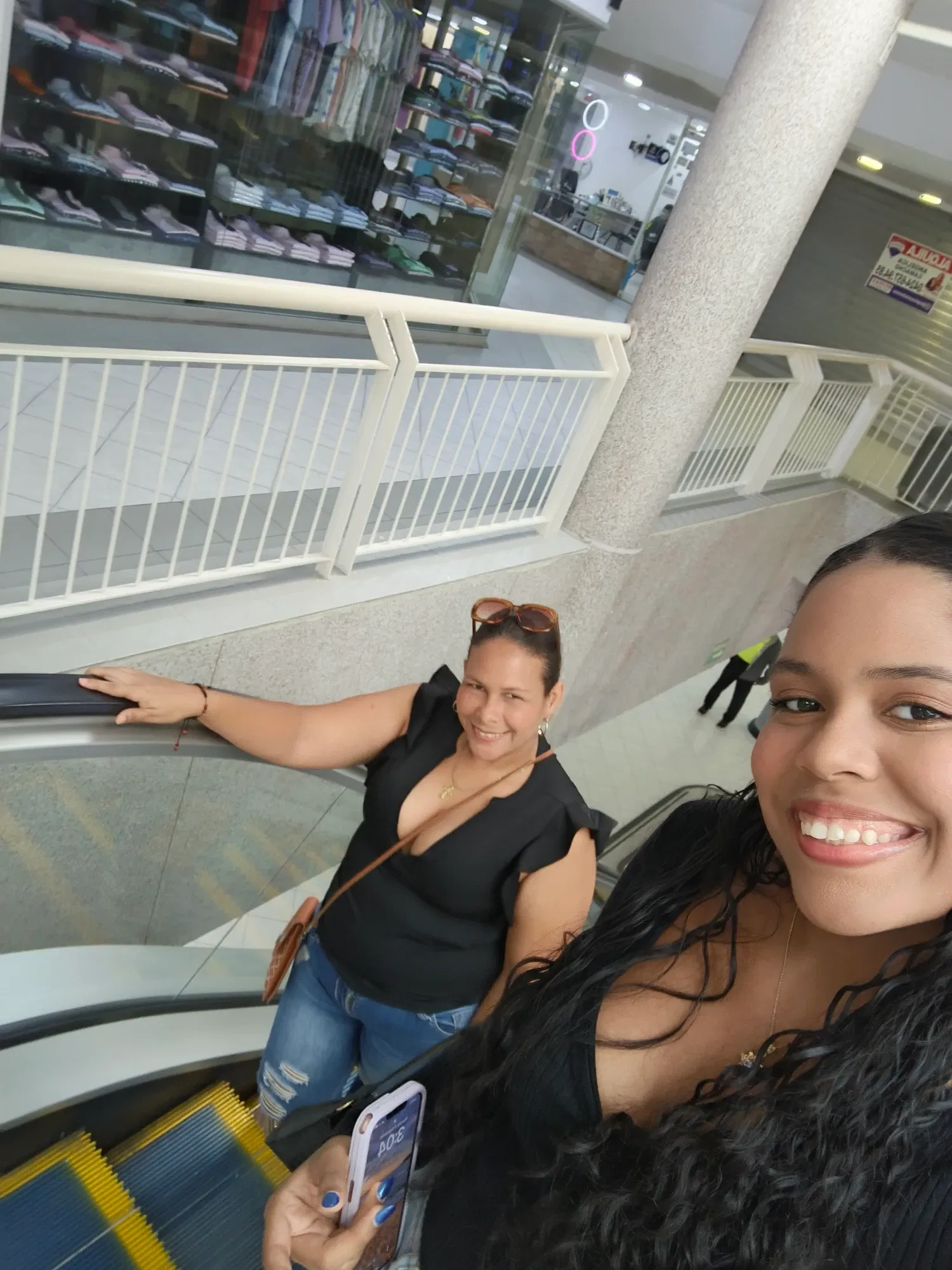 JeYz2jnEwY2pNXcE_1000227926.webp