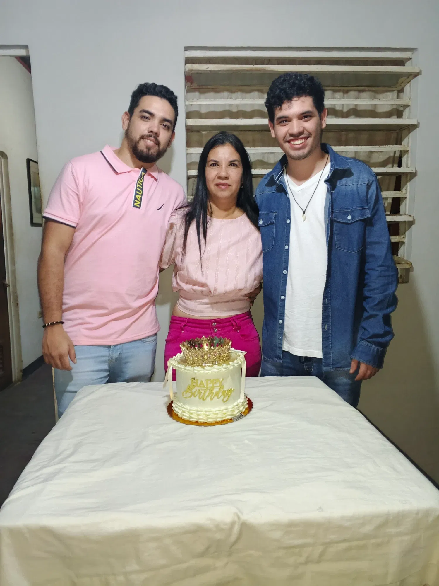 hJMVEgFUlRGSgGQ8_1000221082.webp