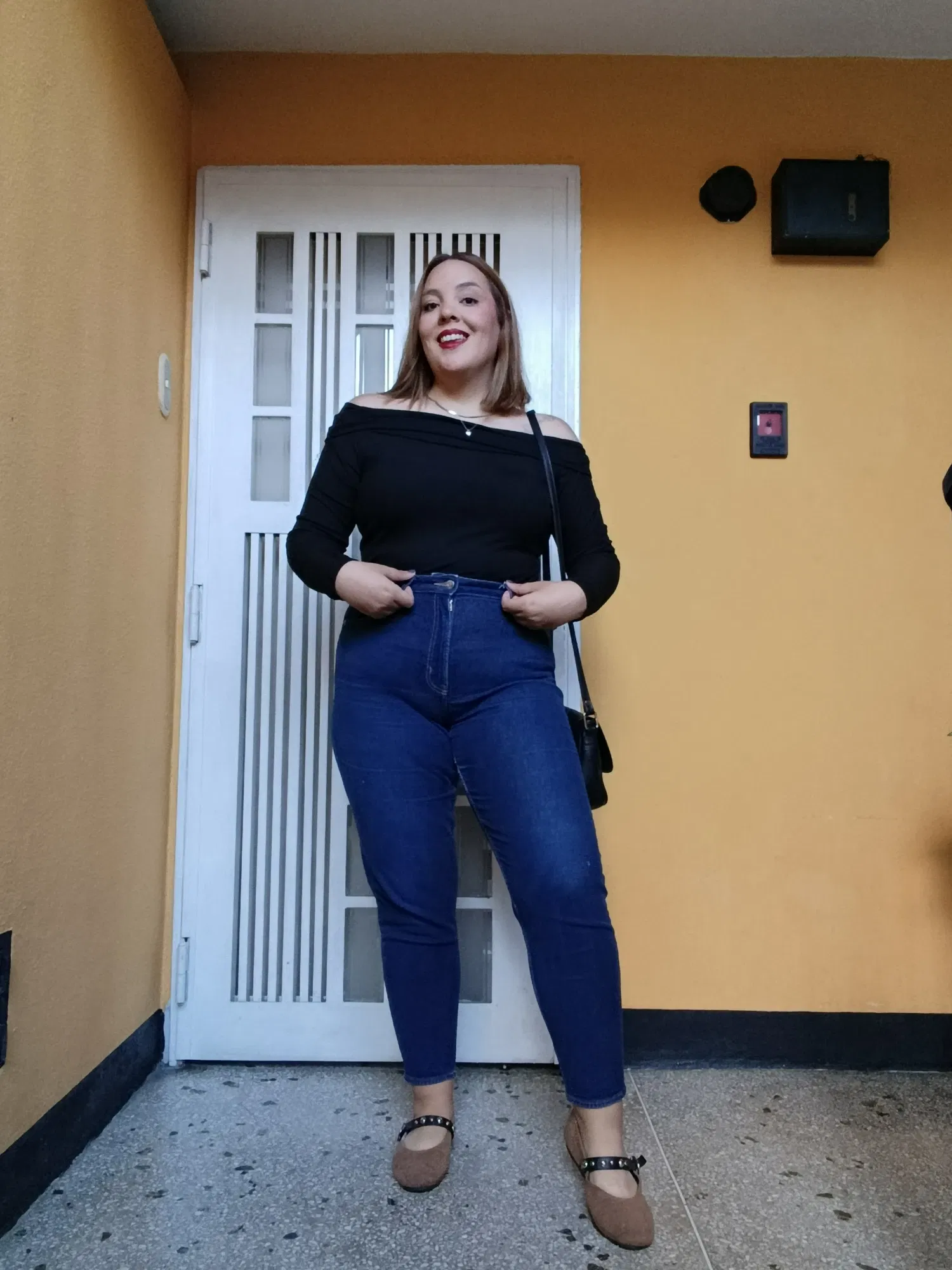 R0eMQt4547oexMJW_1000137275.webp
