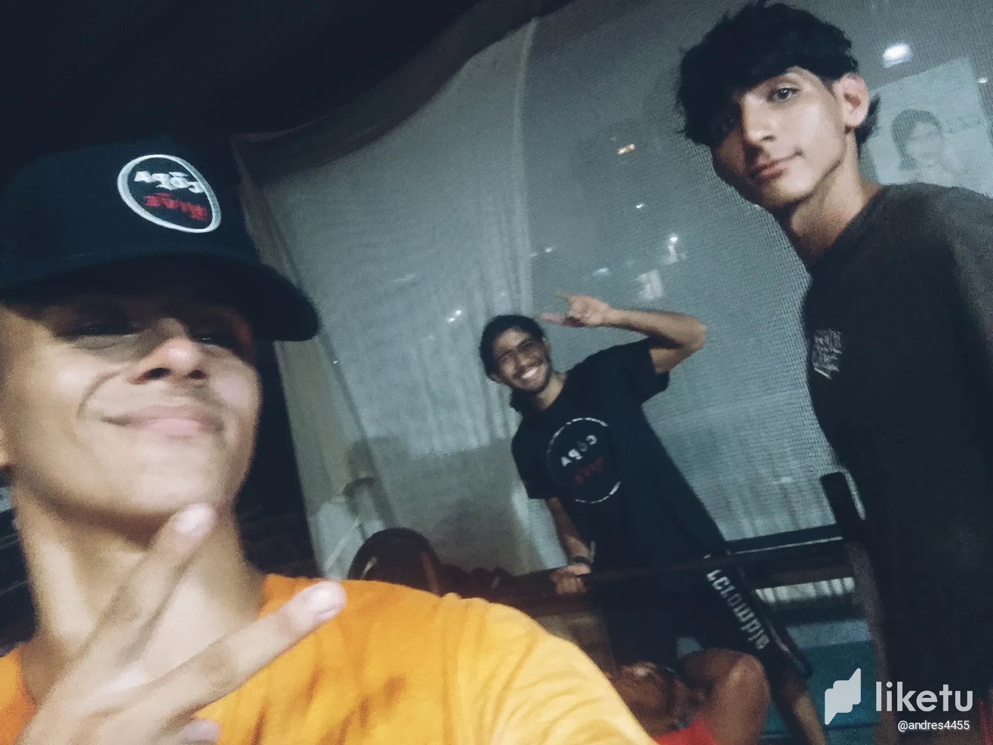 clt81kqmn0089ohszbiqz1v88_FotoGrid_20240229_215831397.webp/