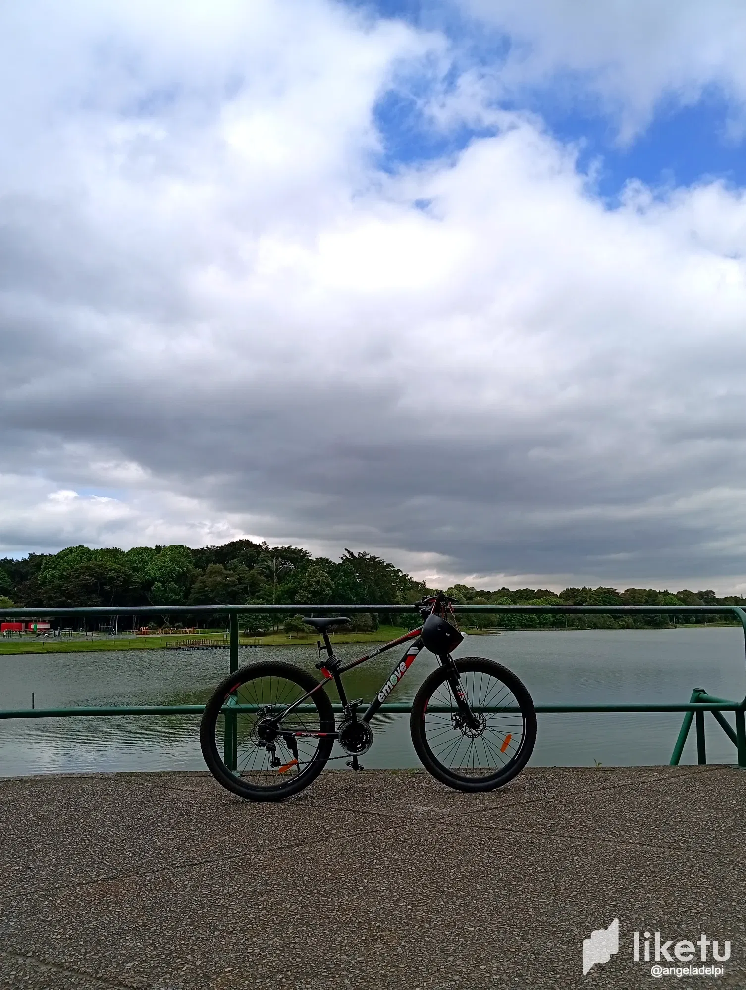 Getting Back on Track: A Bike Ride 🚴‍♀️☀️ | ENG - ESP