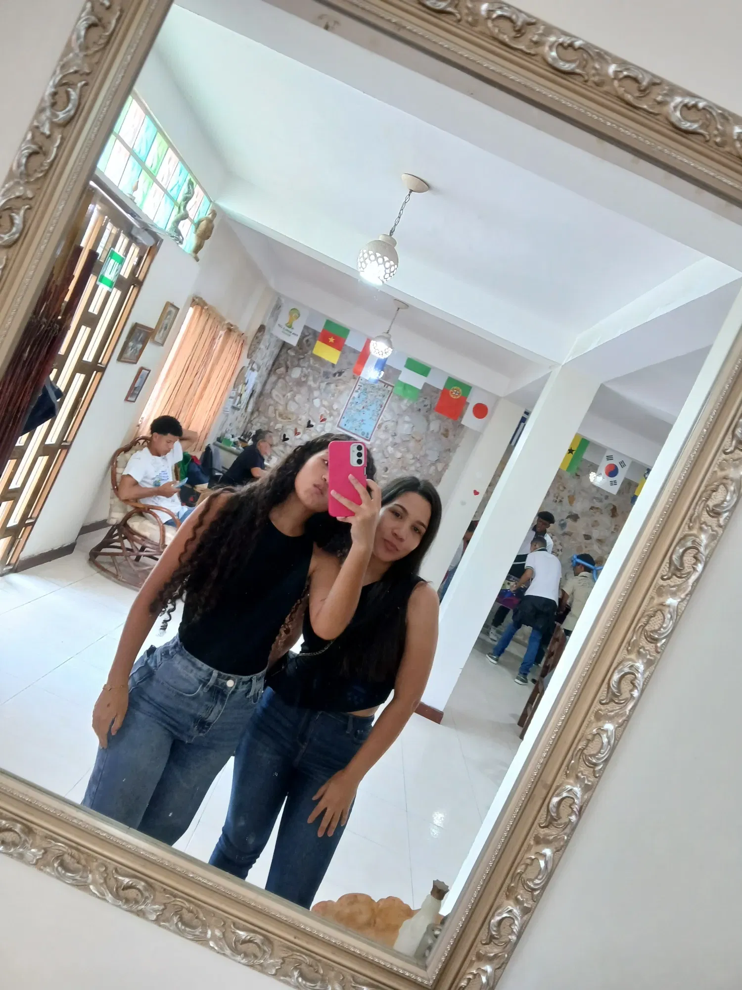 Jn2sMR1PnKUIZOx3_1000057027.webp