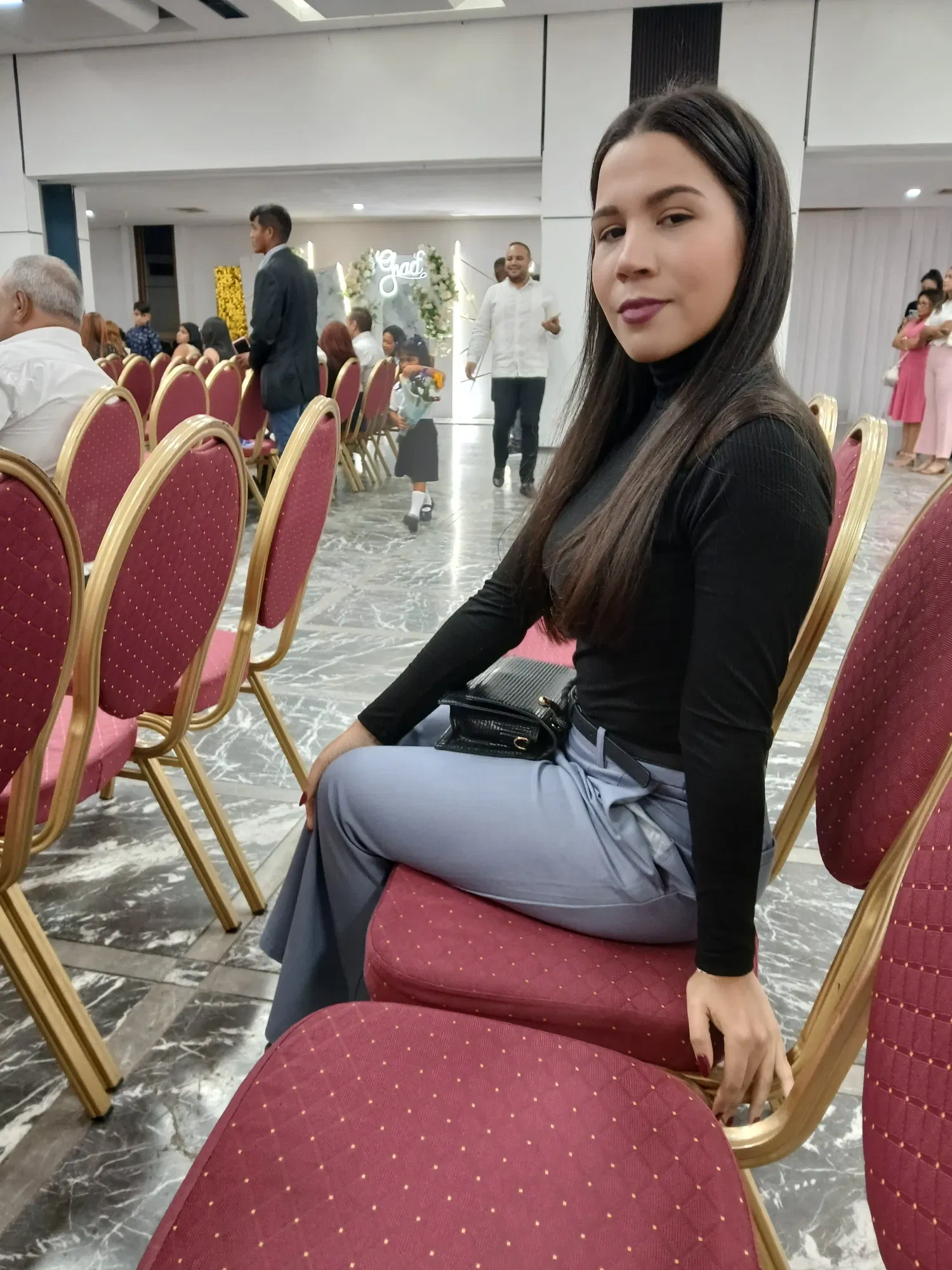 Oxm5vyHTLFHRRiTw_1000061876.webp