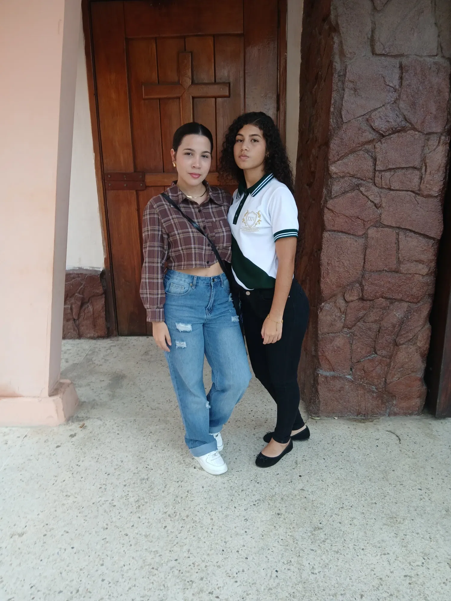 eiHReiN4nauCQs4u_1000060177.webp