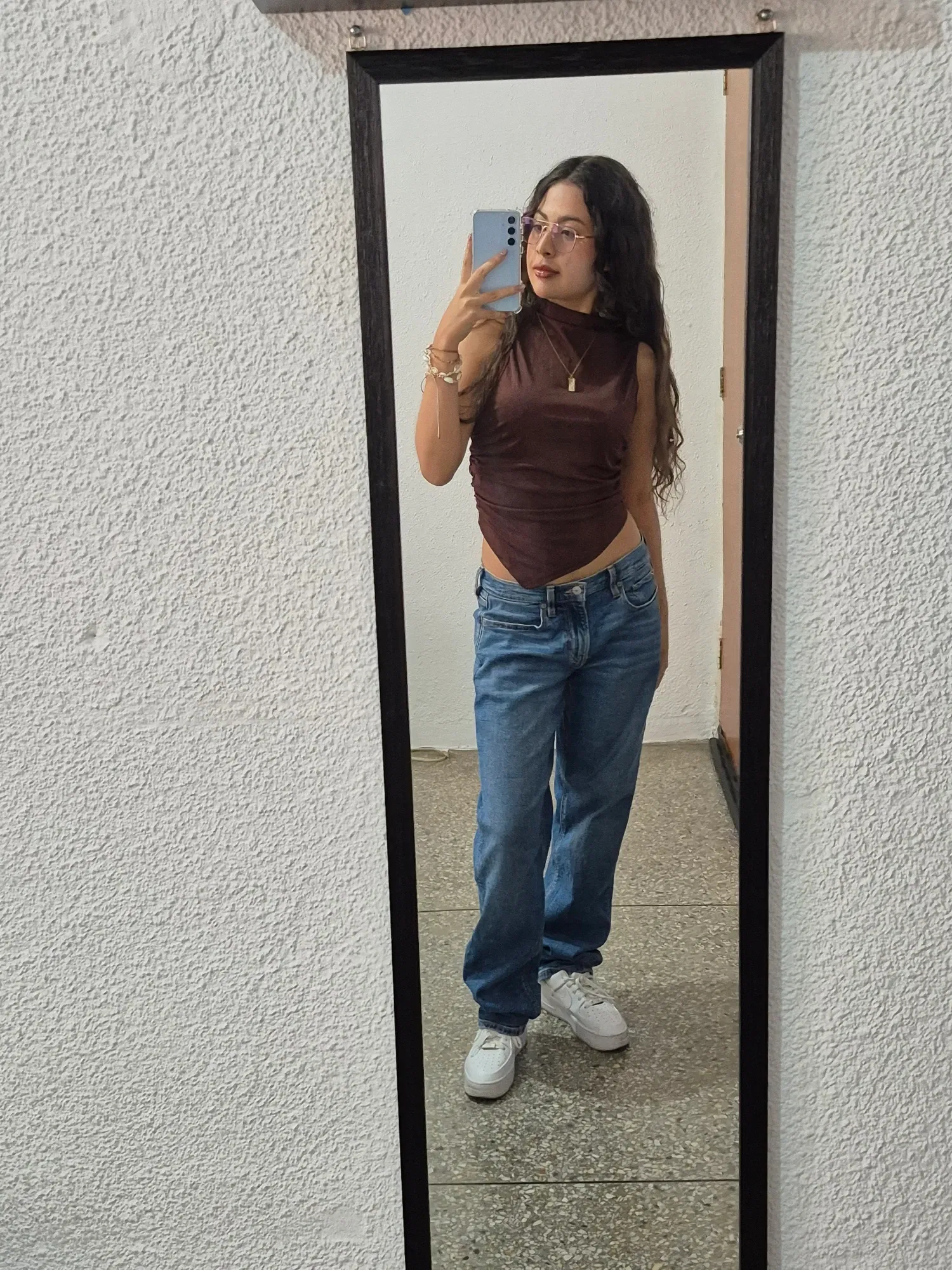 hYhwS5atbHpPQoVL_1000023388.webp