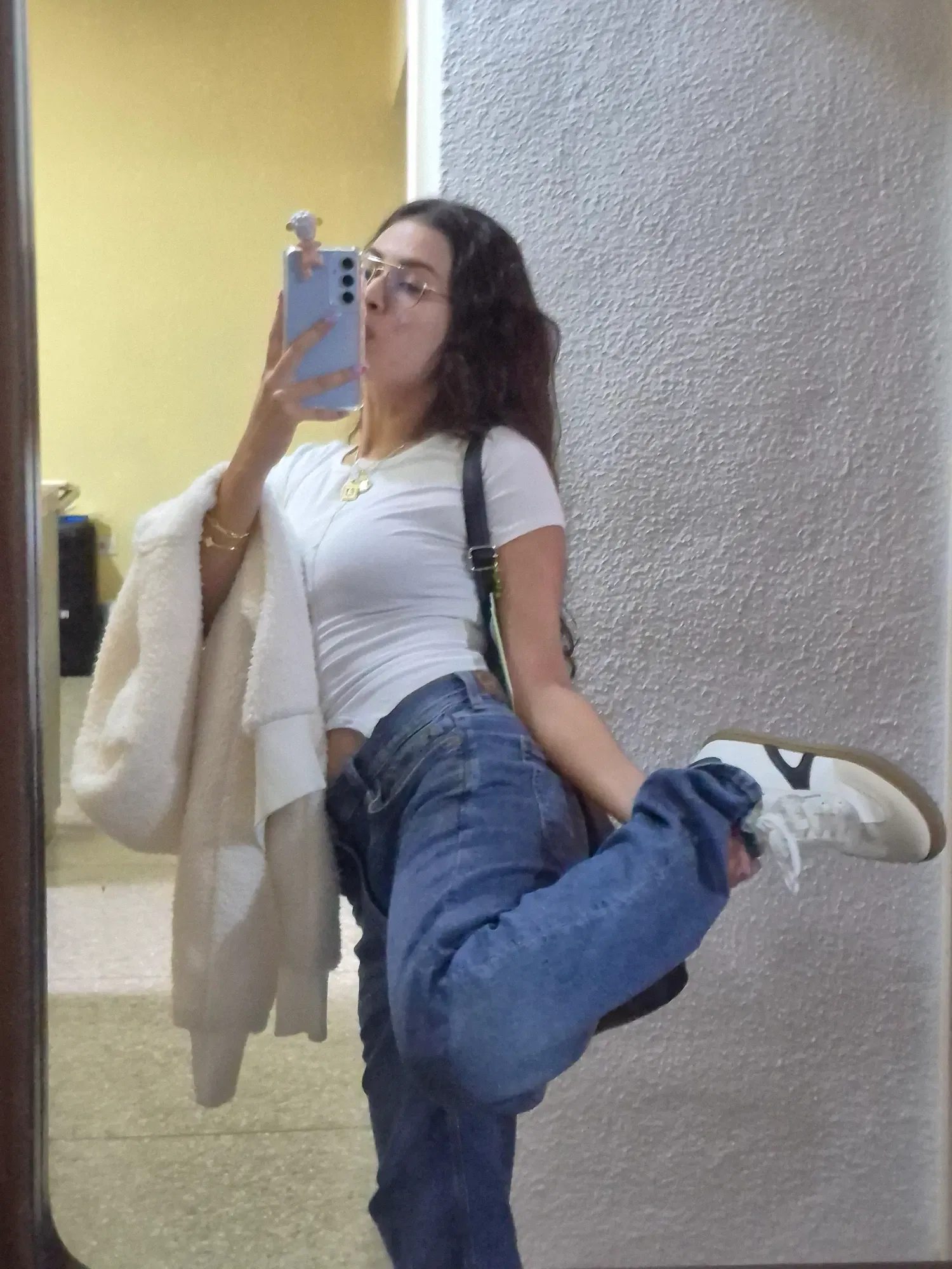 v4WTLGx9q3sCGgpH_20250818_130510.webp