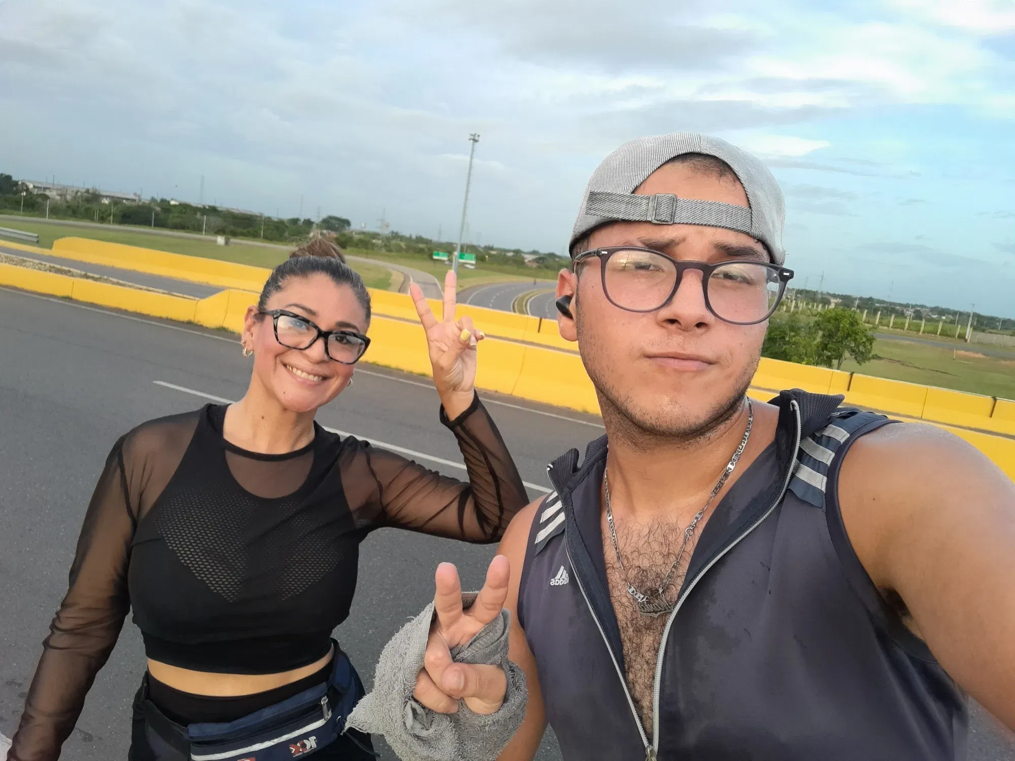 GbFltBayxyfC0DD5_20250927_173314.webp