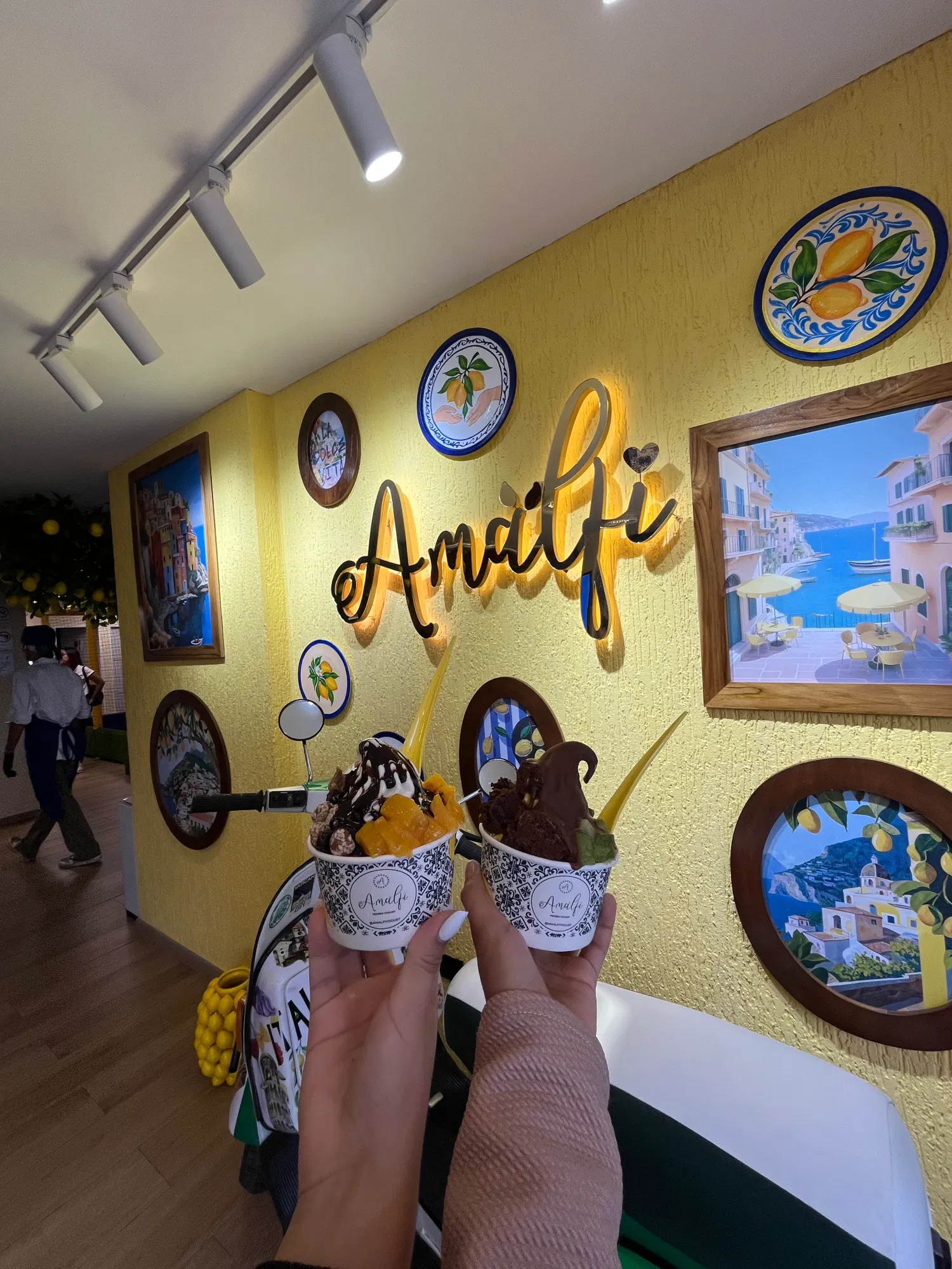 Por medio de Helados, viajamos a Amalfi😍🍧💛 [ESP-ENG]