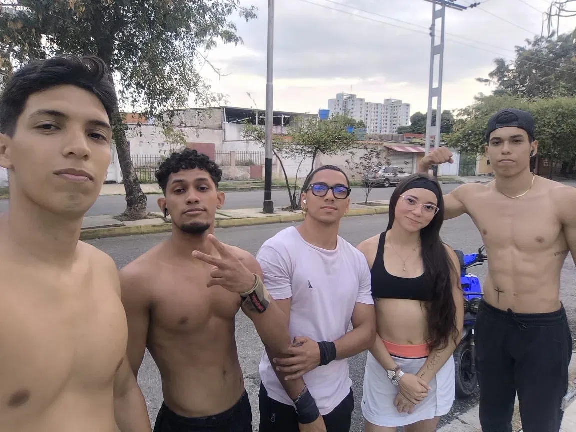 1qVeTSHyzEZWthQn_1000947724.webp
