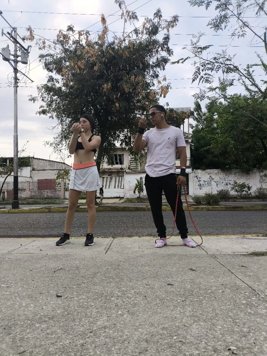 JcsCCH537Y23LZJf_1000947712.webp