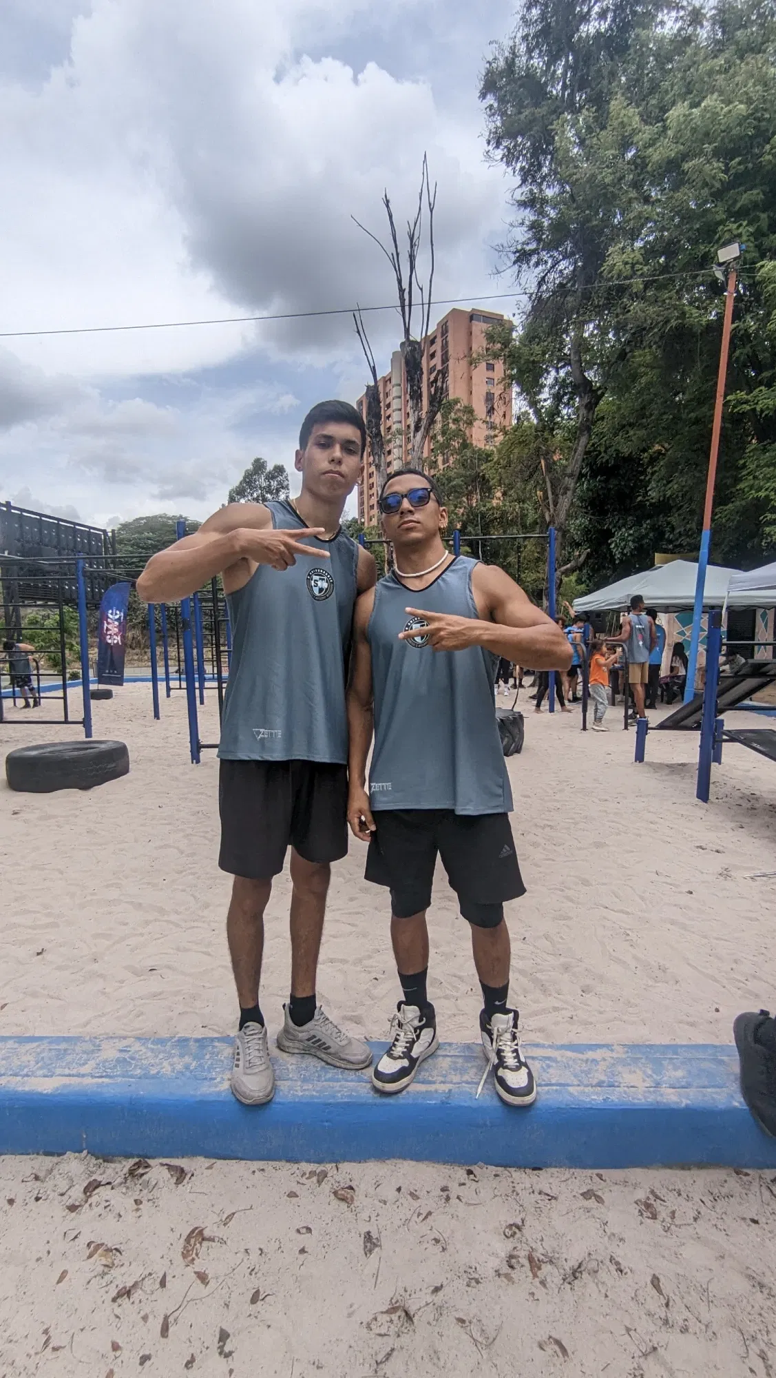 V2b2QwgamteAJFVL_1000996260.webp