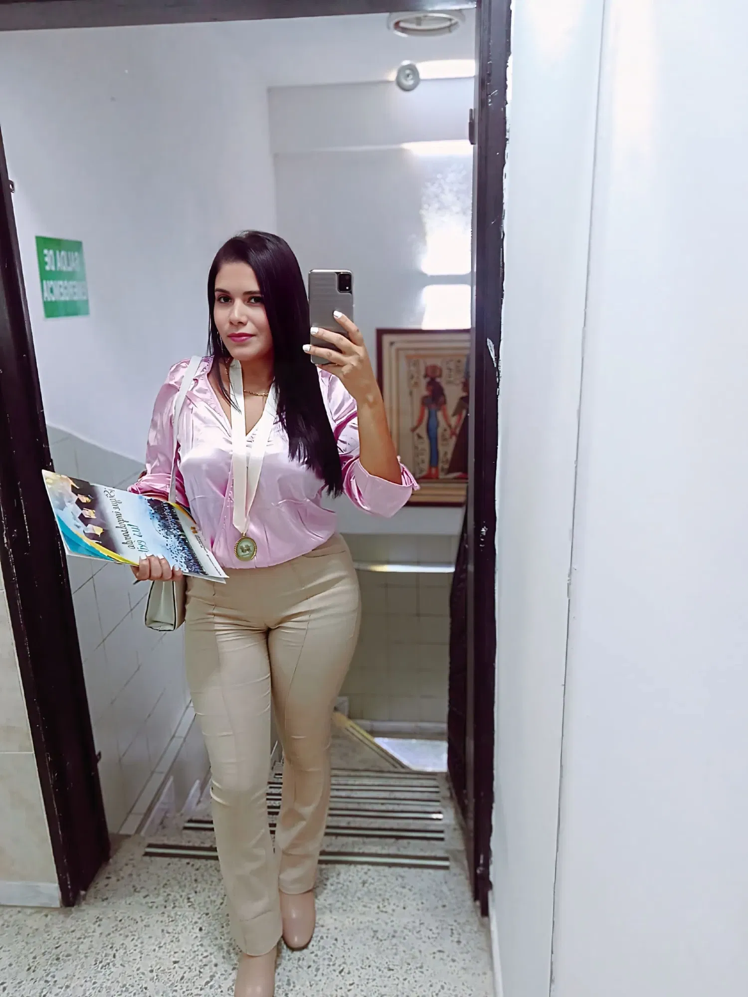 7aIR6cxLQcV9BHHf_WhatsApp_Image_2025-03-13_at_1.03.25_AM.webp