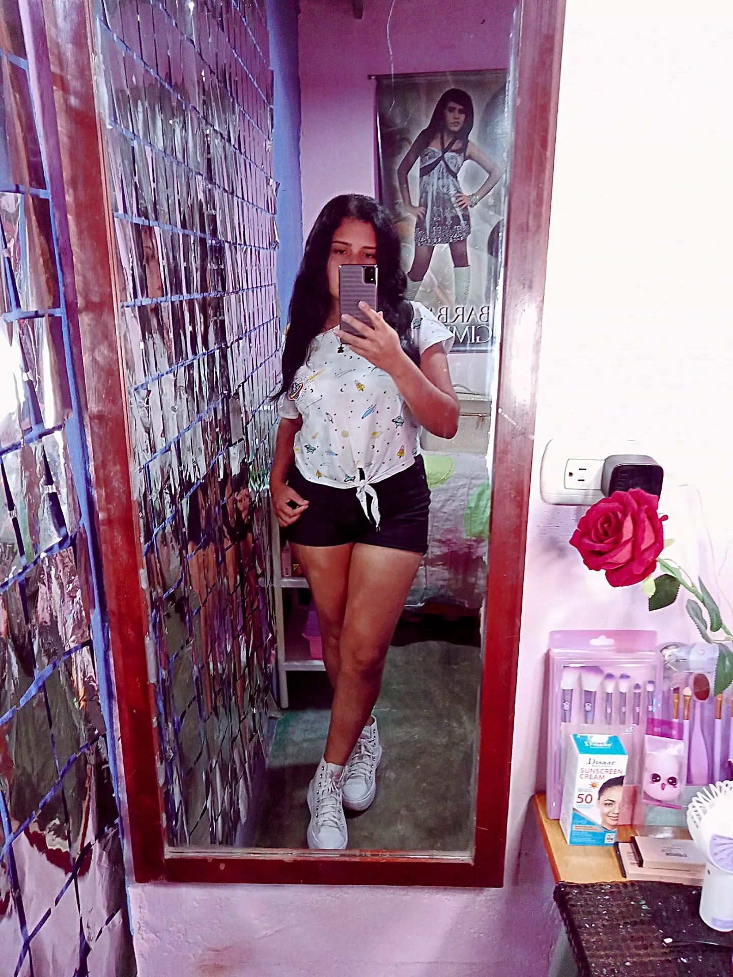 oHtyTmQs3Z0m1omV_20250406_201129_309.webp/