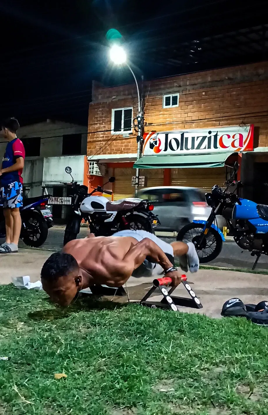 7RH5OM5ABerm08e4_1000561653.webp
