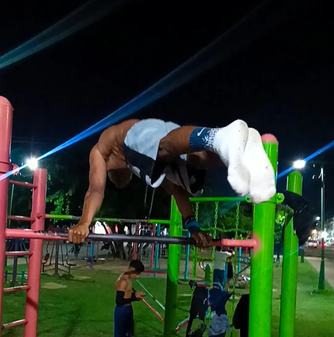 c2DyLN50mANpOOh5_1000663995.webp