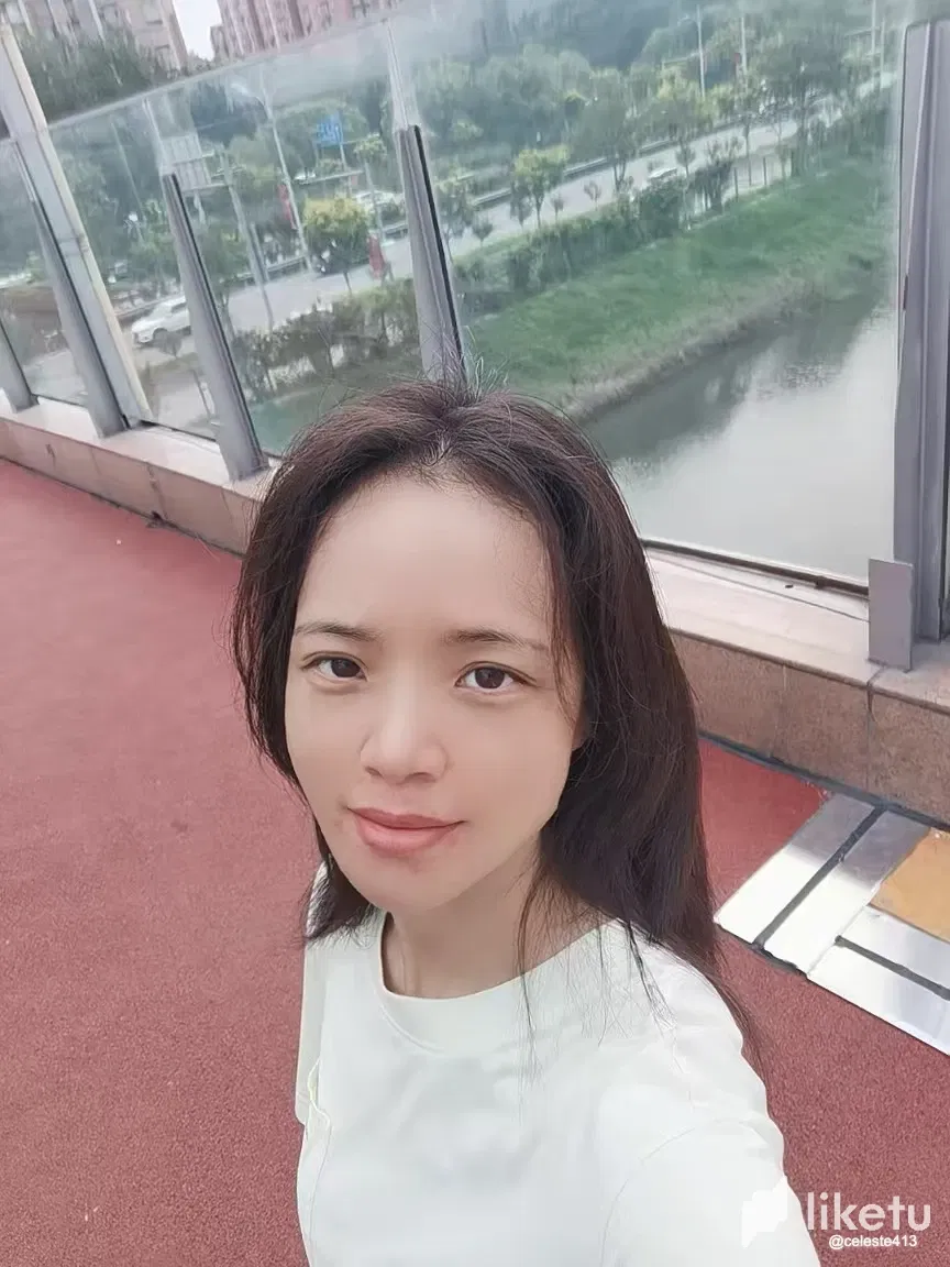 a1rsjLieVbrm8juK_31754283006_.pic.webp