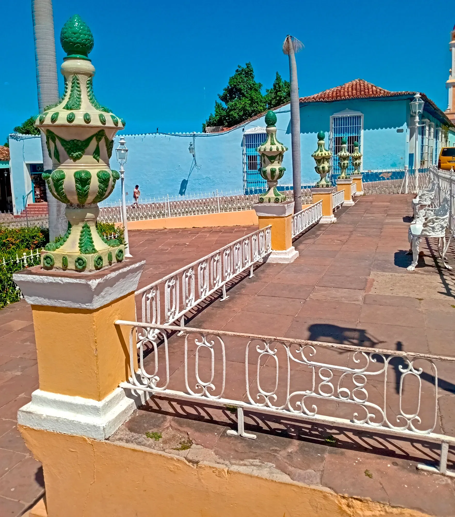 uwHrJPEulYv4f3FF_1000924288.webp
