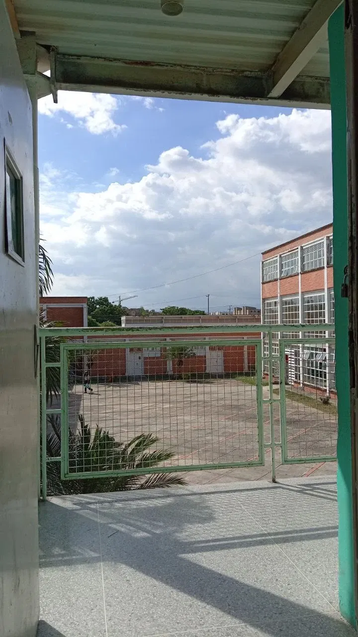 5Yok97pDz5CqvNit_liceo1.1.webp