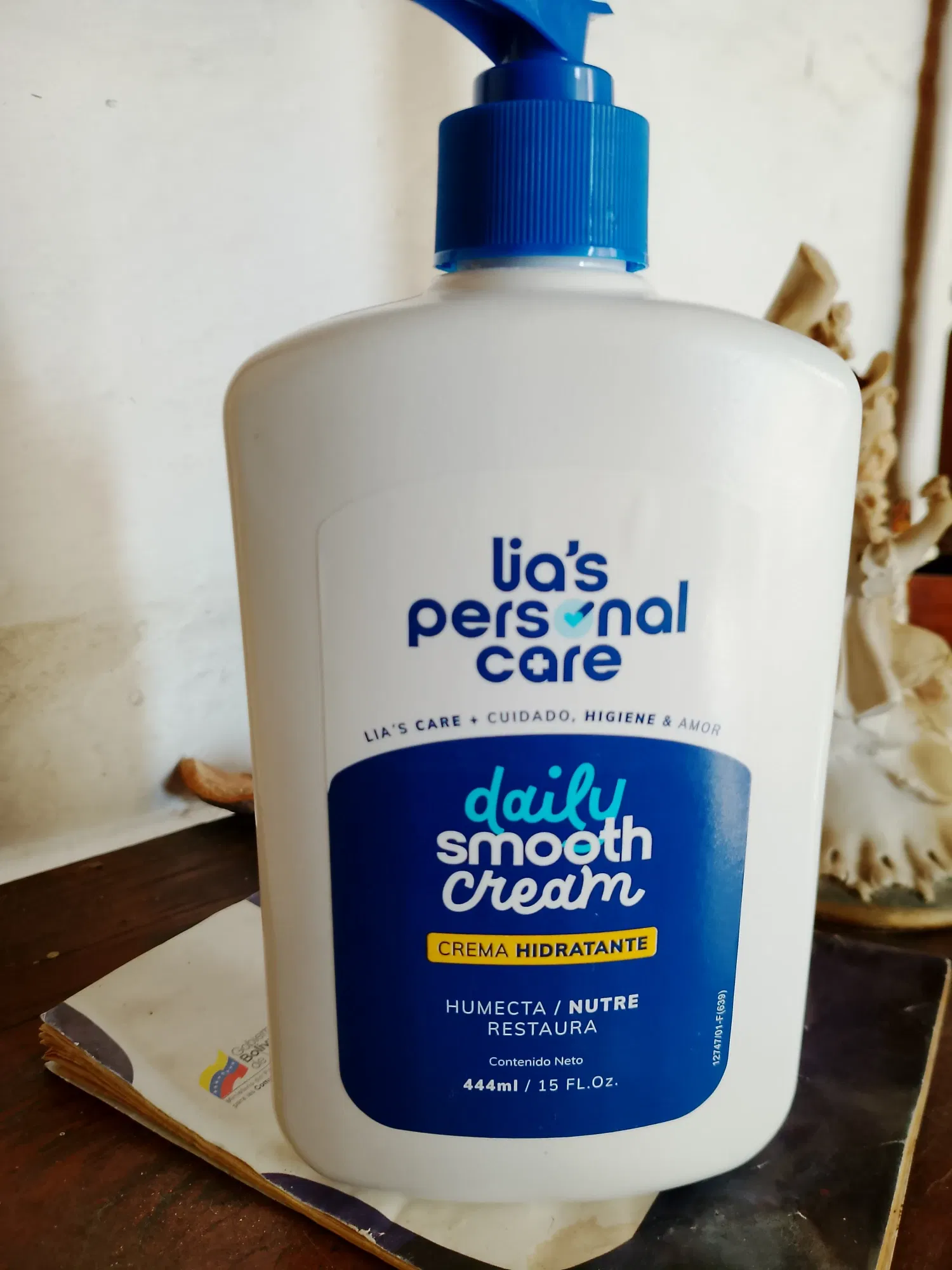 Probando una nueva crema corporal // Trying out a new body cream 