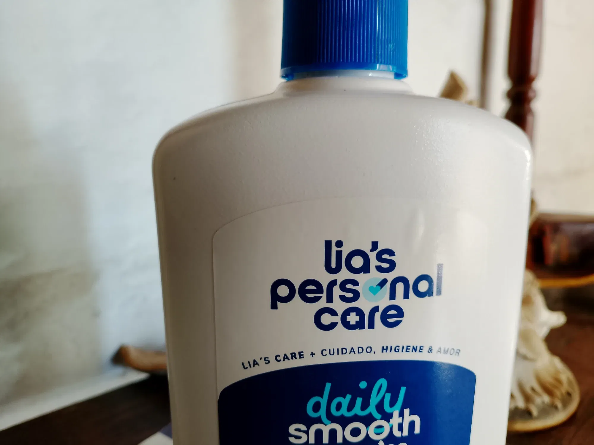 Probando una nueva crema corporal // Trying out a new body cream 