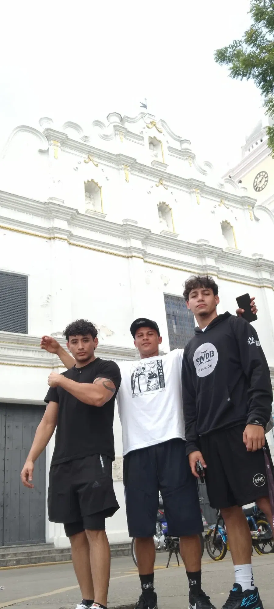 SiVS9JQuvQUVp9QB_1000531818.webp