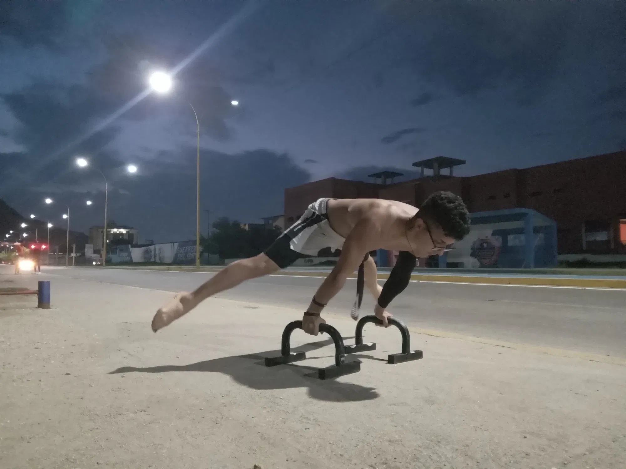 5QHJpxPqfFh5GO9P_20250919_185627476.webp