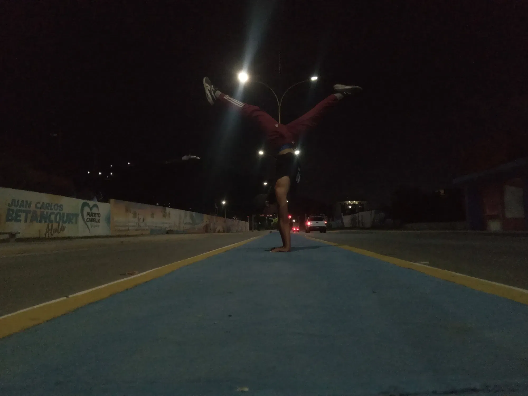 ccTcyjiL2BDAFceI_20250919_191050818.webp
