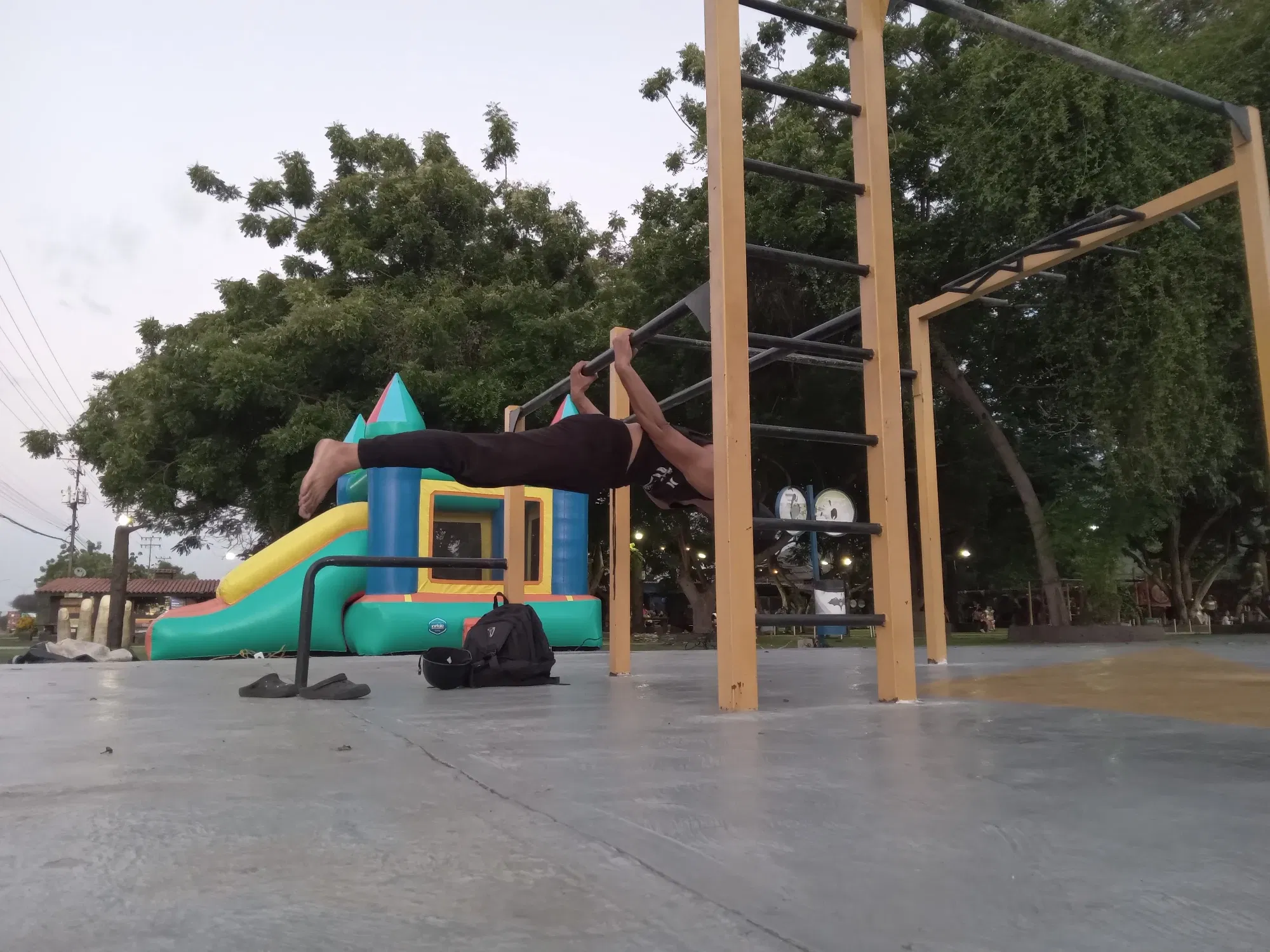 dfWBQlfAtOAPfyih_20250828_185044286.webp