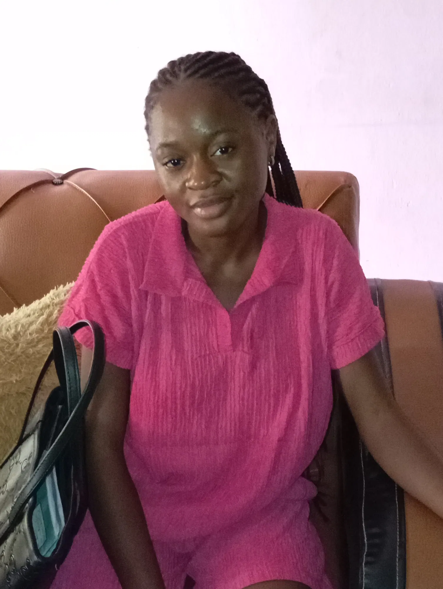 qoWx3O34ccv1wghV_1000207475.webp