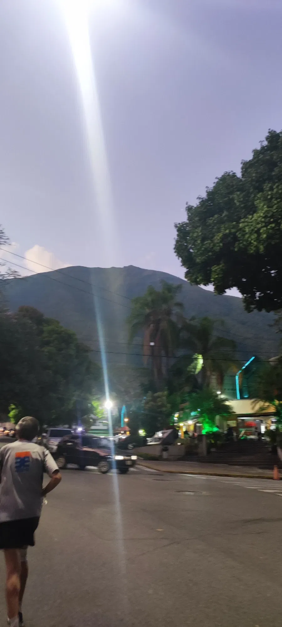 xQjyOe7sctus1mOc_1000327245.webp