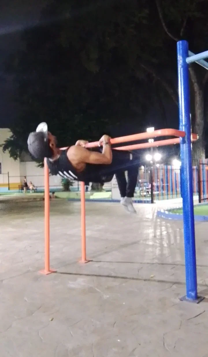 C2TgQn5lzmuxWqbr_219845.webp