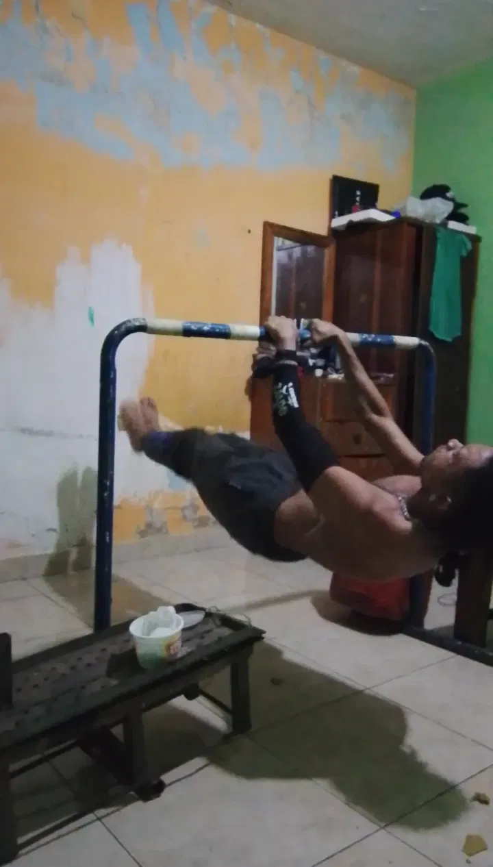 En5UQ9uvCSVaAxWi_57183.webp