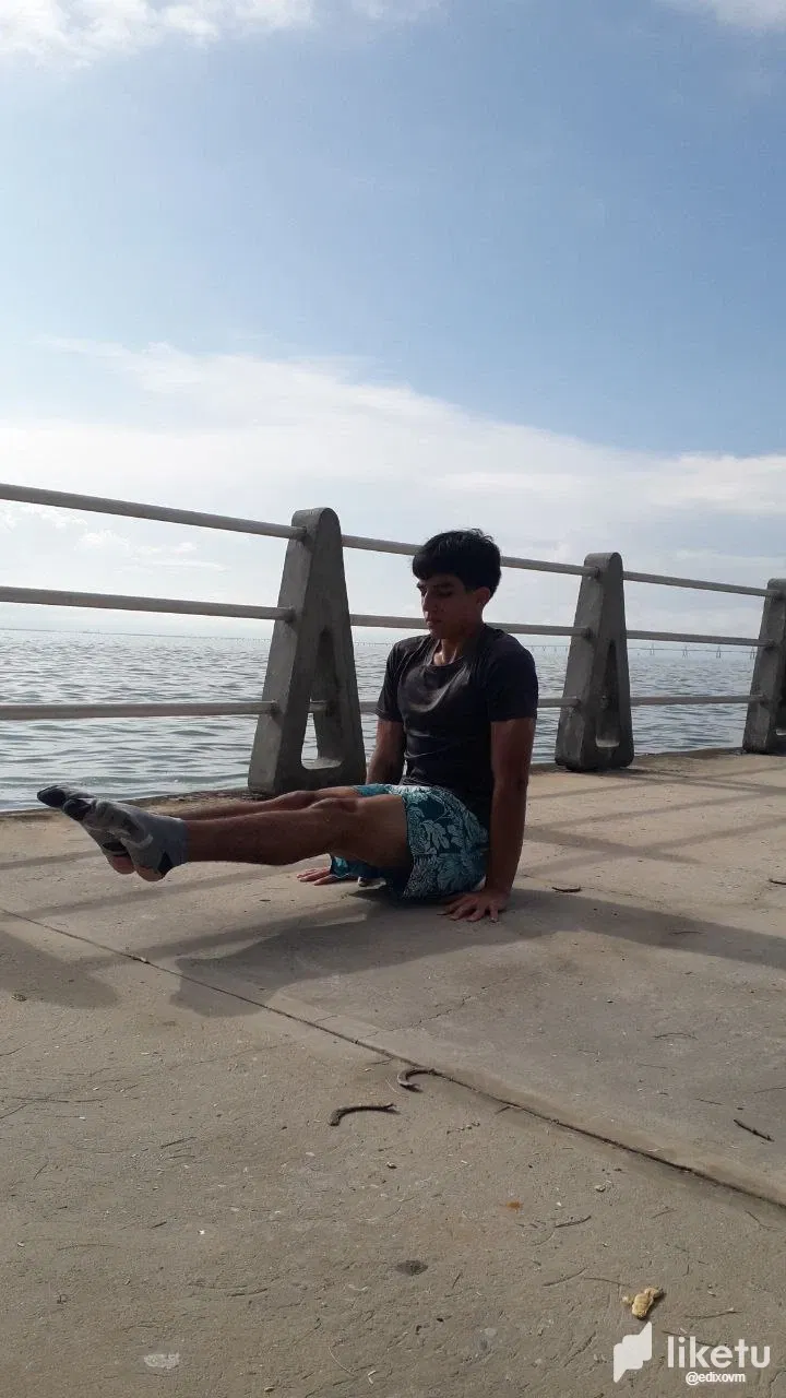 clokgxcr3007n21szgve0d61i_photo_2023-11-04_20-14-47.webp