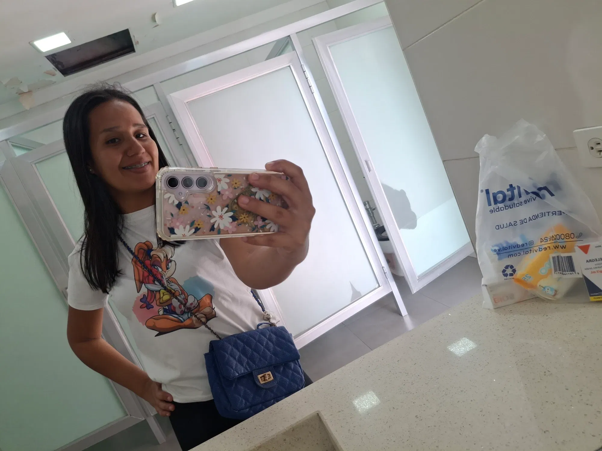 4jlcEn7UWHn1Bpio_1000580173.webp