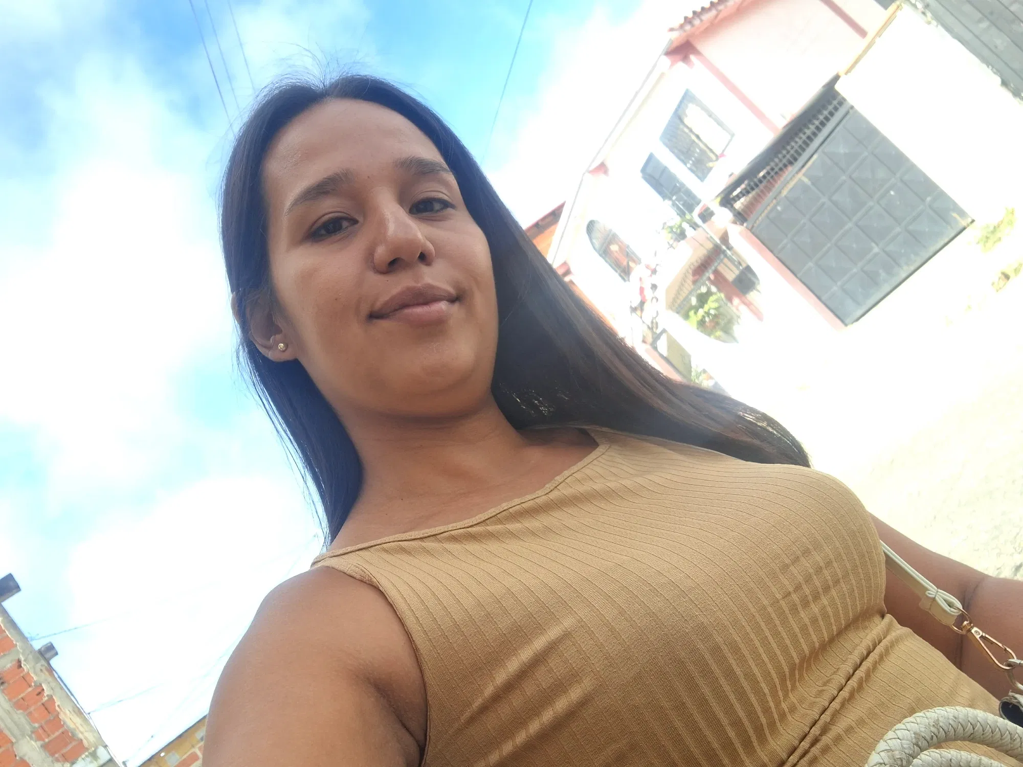 cvIZF9GhgWQND21j_1000517243.webp