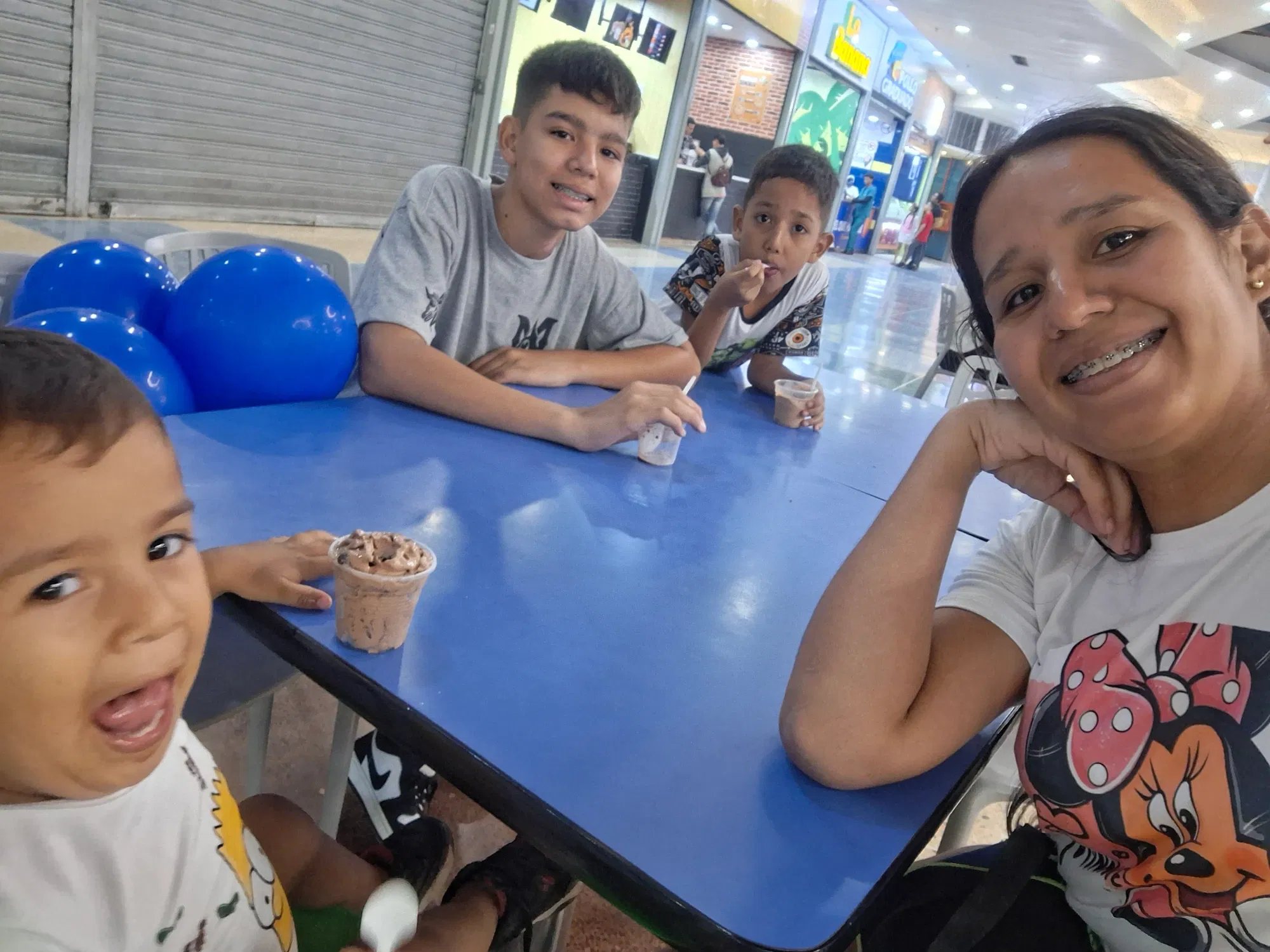zwM9vlbGQG52…
Payout: 0.000 HBDTarde de helados en familia ❤️
2025-07-22 15:01<liketuimages> <center> ![qLqfspWgLnFrTYEk_1000451201.webp