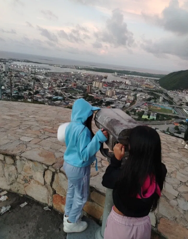 9rfTGMxYmuT0LhPP_1000282180.webp