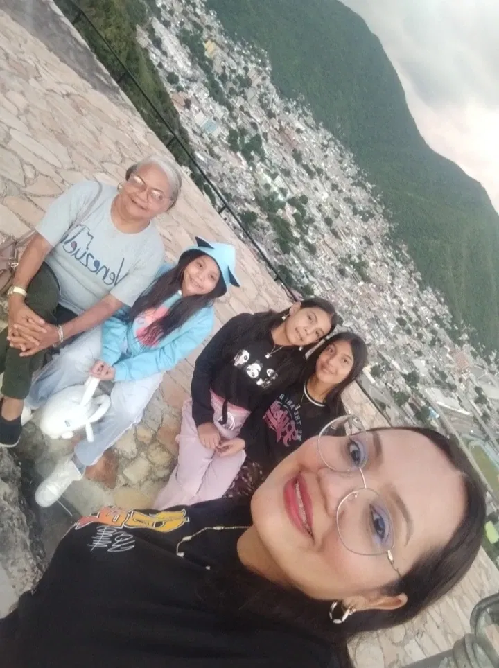 FtOWAy8GPtrjBf3K_1000282182.webp