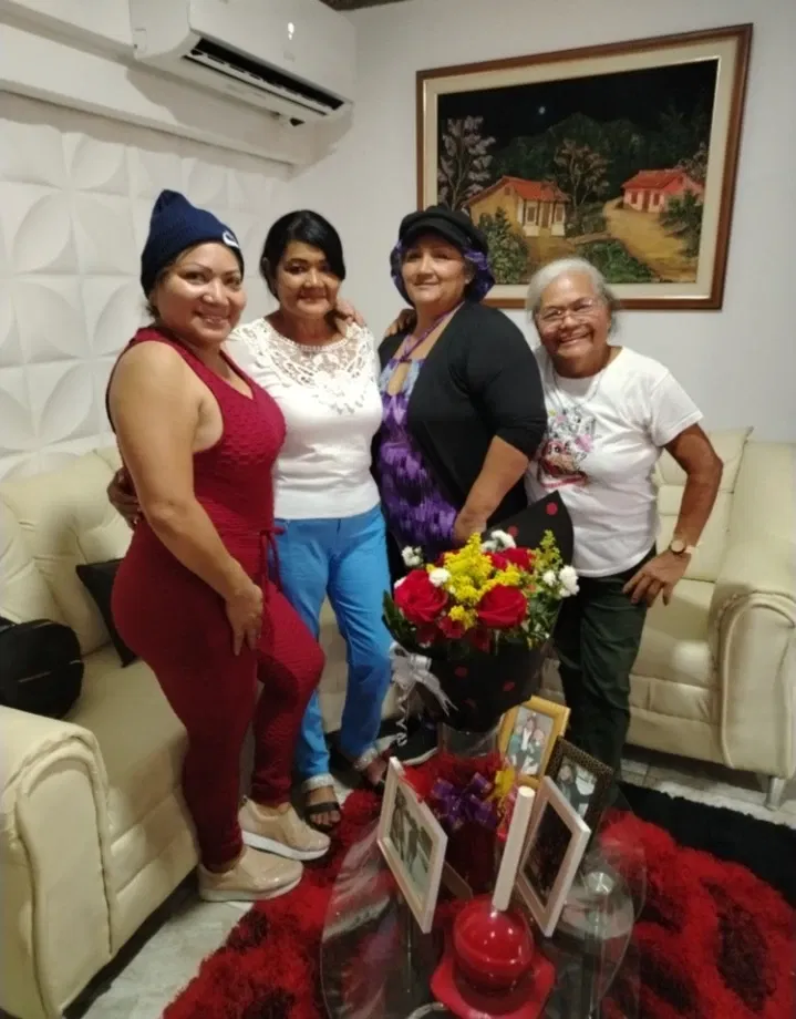 nkFs76J734Iofvhu_1000231465.webp