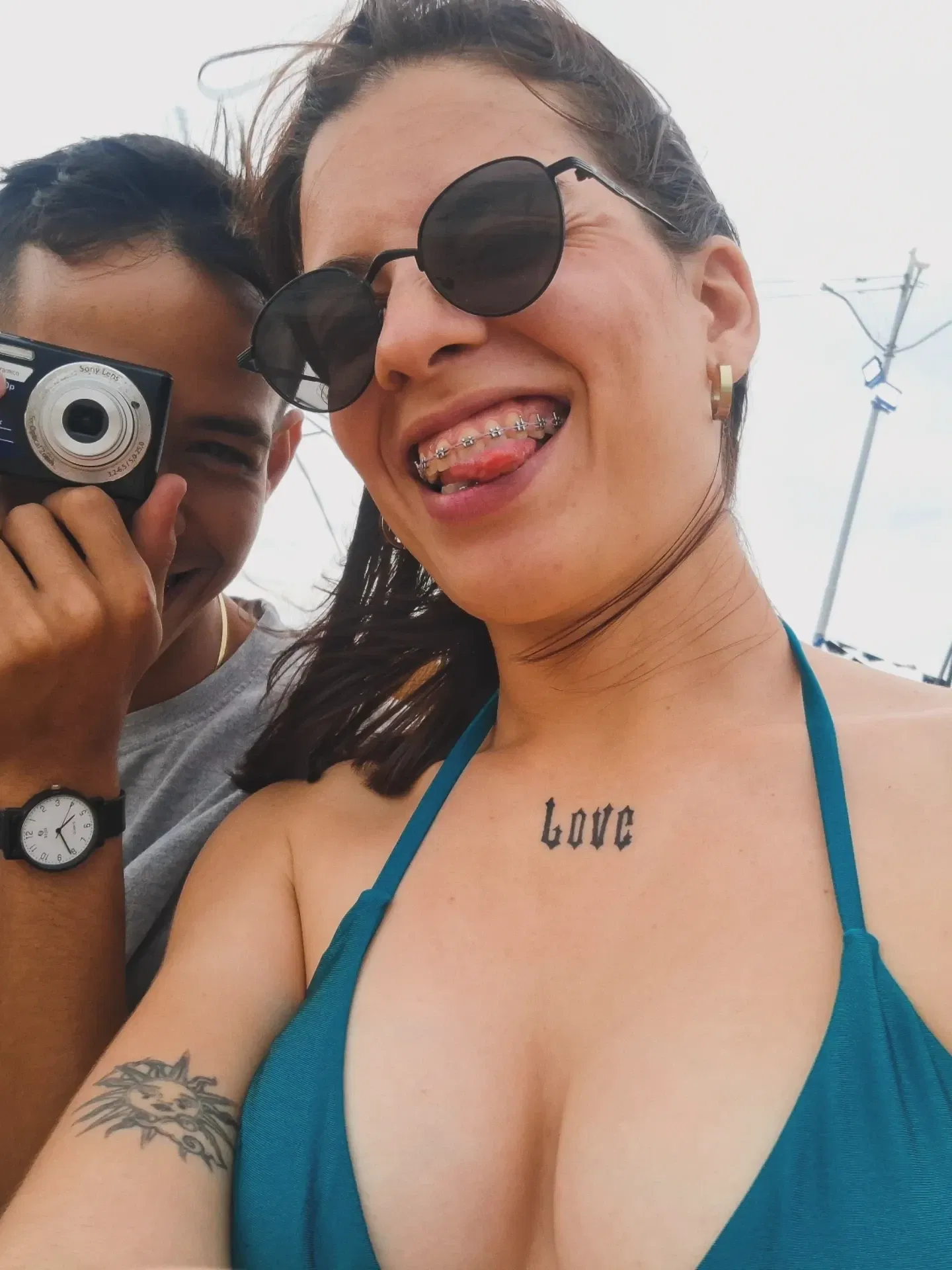 9NTYeWbjGOhga7VV_1000370980.webp