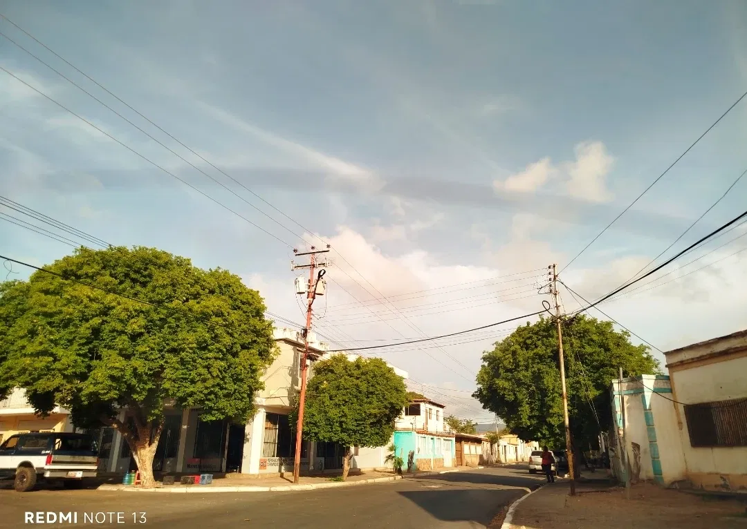 8hF9pgYns7Sm2e2P_1000034265.webp