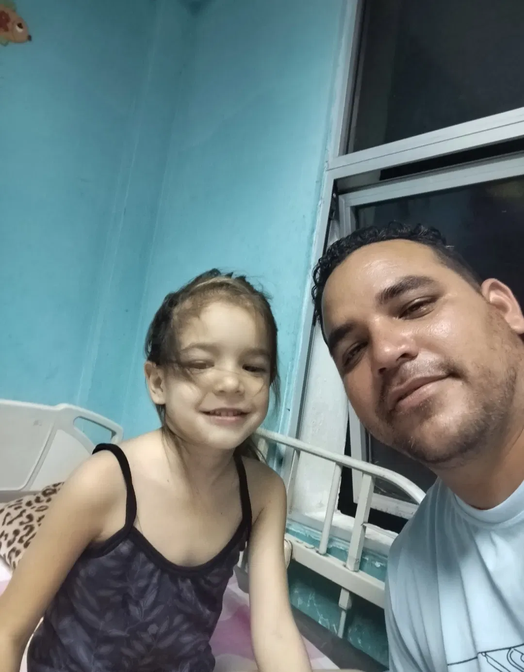 HU6eR2rriAESwEGJ_1000075486.webp