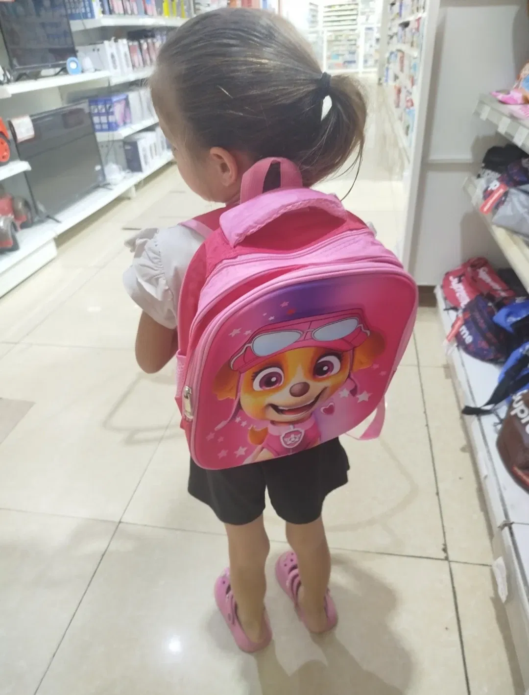 QWzGhWkQr0wlgcqI_1000073754.webp